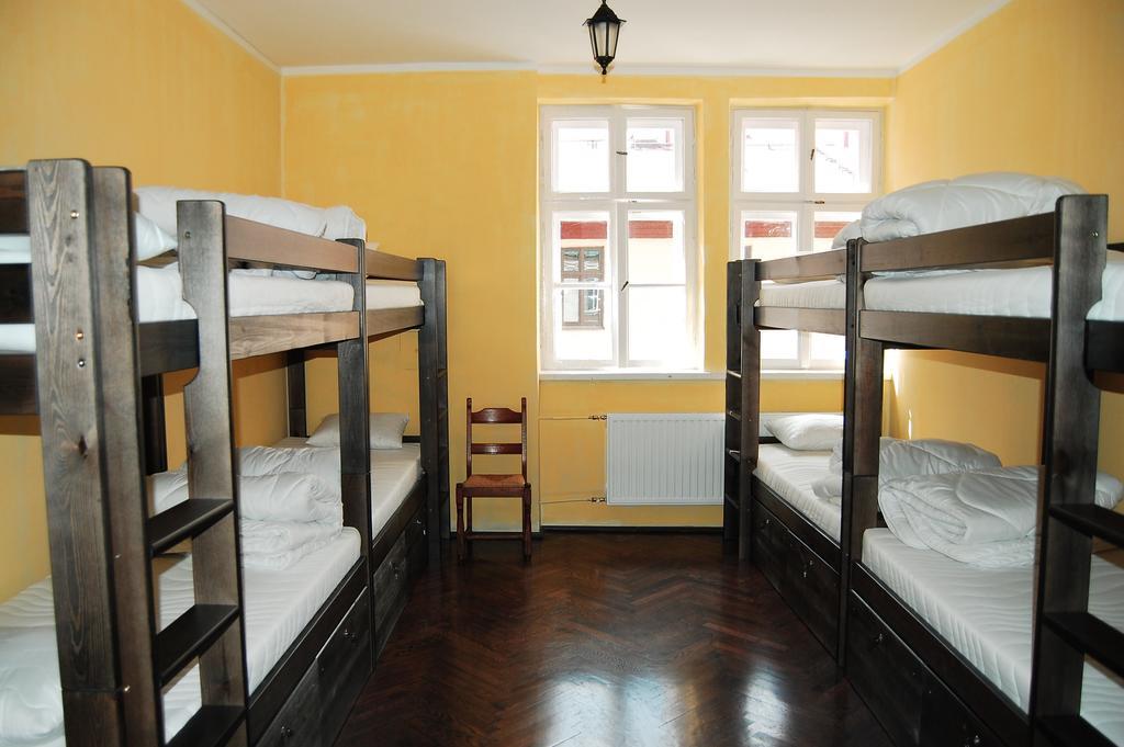 The Little Havana Party Hostel Krasków Δωμάτιο φωτογραφία